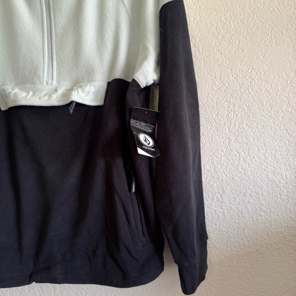 NWT Volcom V-Science Mint and Black Half-Zip Hoodie Size L - Picture 4 of 5